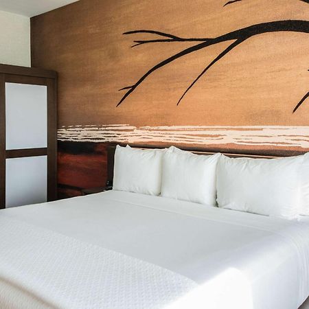 Cambria Hotel Mcallen Convention Center Bagian luar foto