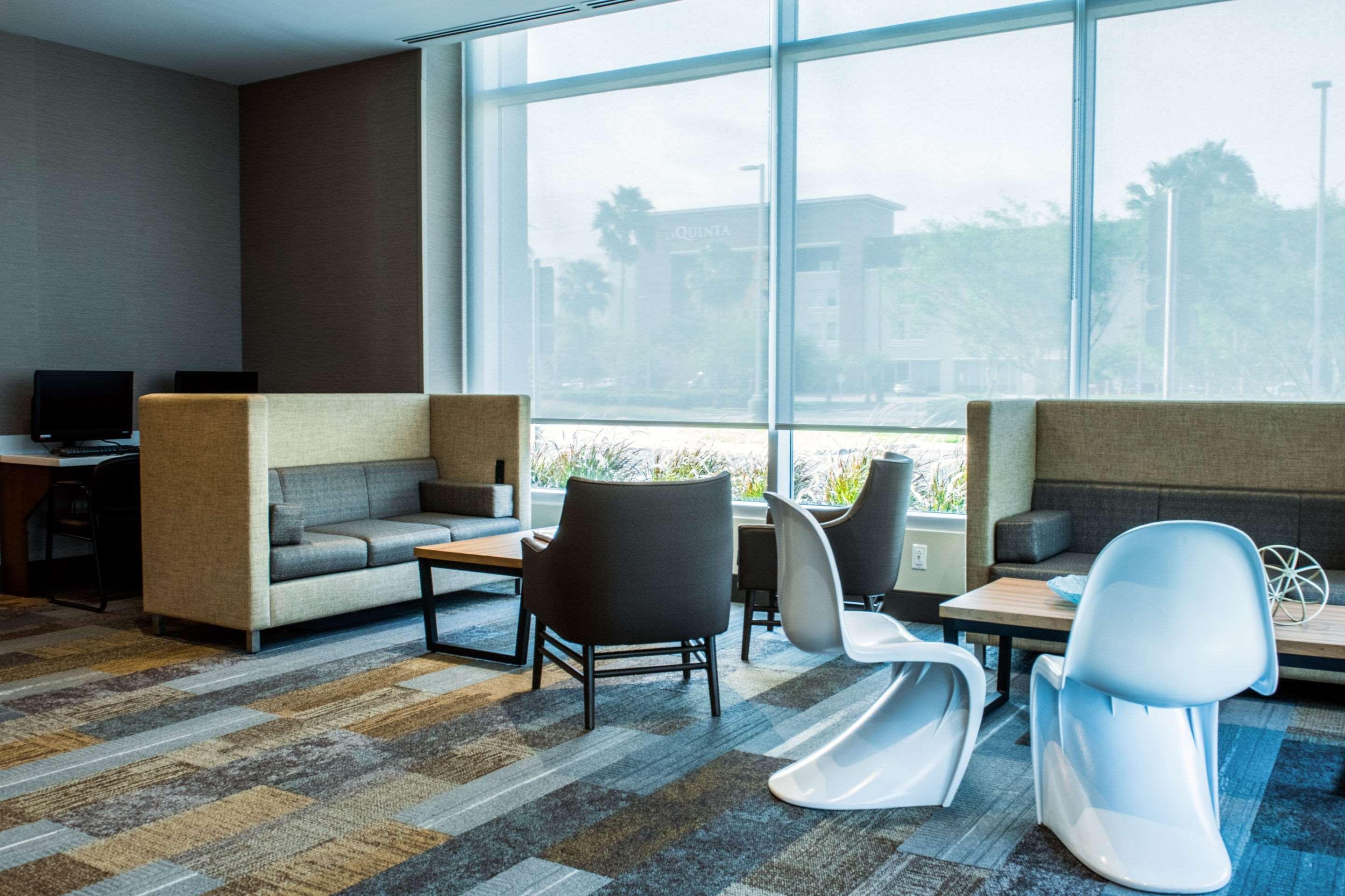 Cambria Hotel Mcallen Convention Center Bagian luar foto