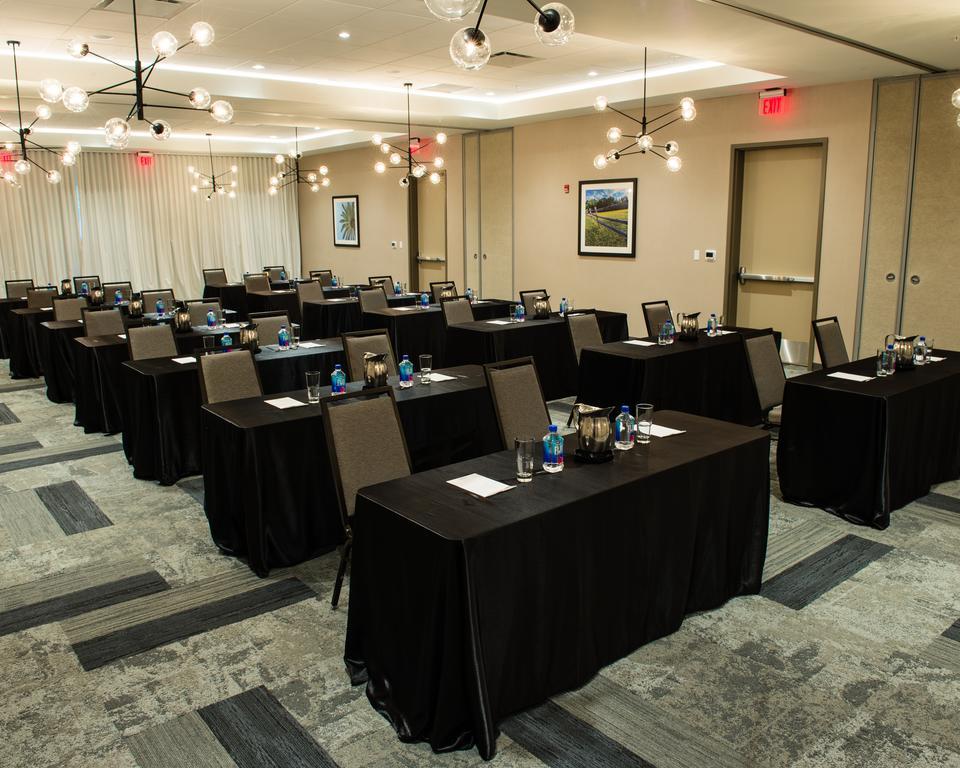 Cambria Hotel Mcallen Convention Center Bagian luar foto