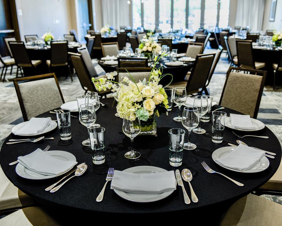 Cambria Hotel Mcallen Convention Center Bagian luar foto